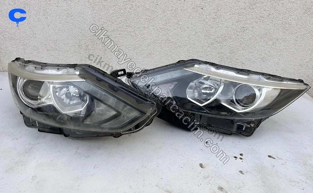 Nissan Qashqai - Far | 25 TL Nissan Qashqai orijinal çıkma far, İzmir Bornova