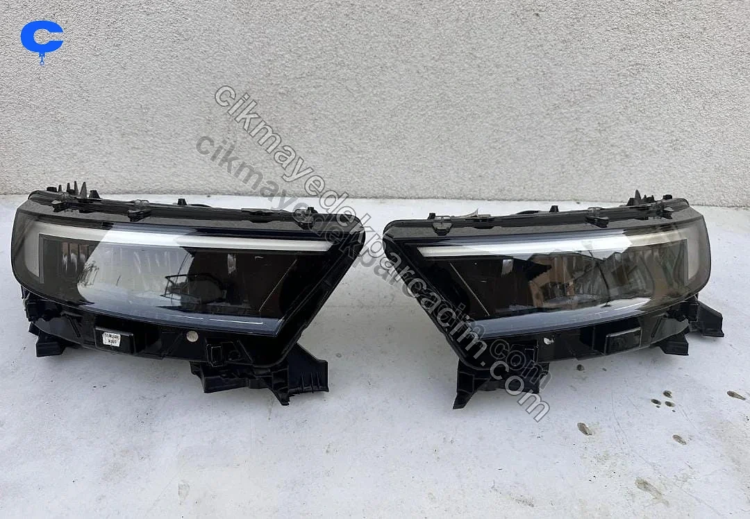 Opel Mokka - Far | 25 TL Opel Mokka orijinal çıkma far, İzmir Bornova