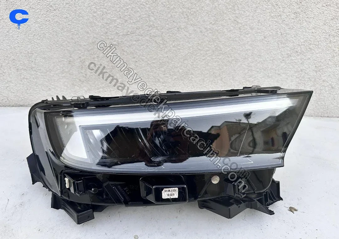 Opel Mokka - Far | 25 TL Opel Mokka orijinal çıkma far, İzmir Bornova