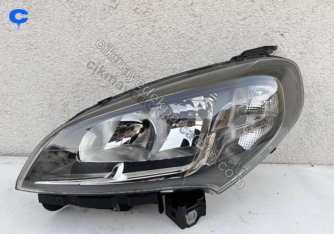 Fiat Doblo - Far | 25 TL Fiat Doblo orijinal çıkma far, İzmir Bornova
