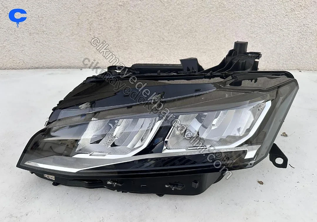 Peugeot 308 - Far | 25 TL Peugeot 308 orijinal çıkma far, İzmir Bornova